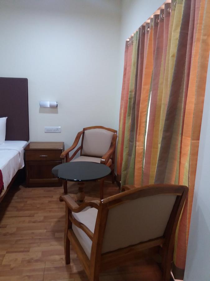 Travancore Island Resort Thiruvananthapuram Bagian luar foto